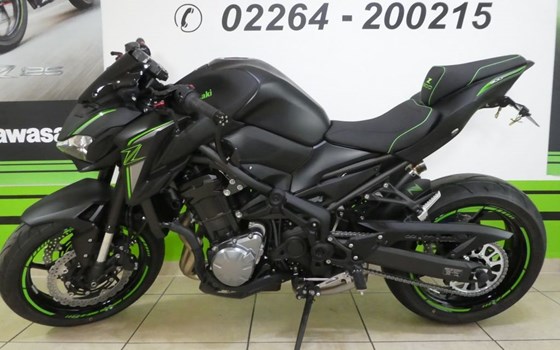 Umgebautes Motorrad Kawasaki Z900 von Bikers-Euroshop - Bild 2 Umgebautes Motorrad Kawasaki Z900 von Bikers-Euroshop - Bild 2
