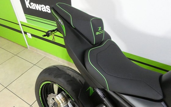 Umgebautes Motorrad Kawasaki Z900 von Bikers-Euroshop - Bild 4 Umgebautes Motorrad Kawasaki Z900 von Bikers-Euroshop - Bild 4