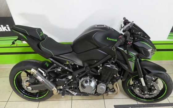 Umgebautes Motorrad Kawasaki Z900 von Bikers-Euroshop - Bild 6 Umgebautes Motorrad Kawasaki Z900 von Bikers-Euroshop - Bild 6