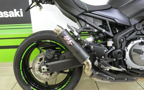 Umgebautes Motorrad Kawasaki Z900 von Bikers-Euroshop - Bild 8 Umgebautes Motorrad Kawasaki Z900 von Bikers-Euroshop - Bild 8