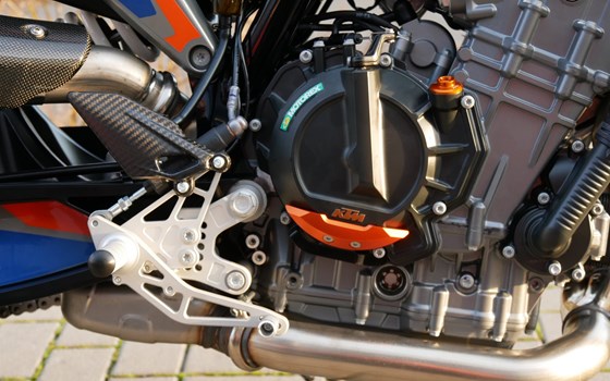 Umgebautes Motorrad KTM 790 Duke von motoroox GmbH - Bild 12 Umgebautes Motorrad KTM 790 Duke von motoroox GmbH - Bild 12