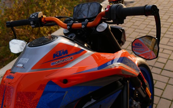 Umgebautes Motorrad KTM 790 Duke von motoroox GmbH - Bild 16 Umgebautes Motorrad KTM 790 Duke von motoroox GmbH - Bild 16