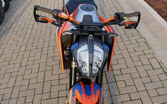 Umgebautes Motorrad KTM 790 Duke von motoroox GmbH - Bild 15 Umgebautes Motorrad KTM 790 Duke von motoroox GmbH - Bild 15