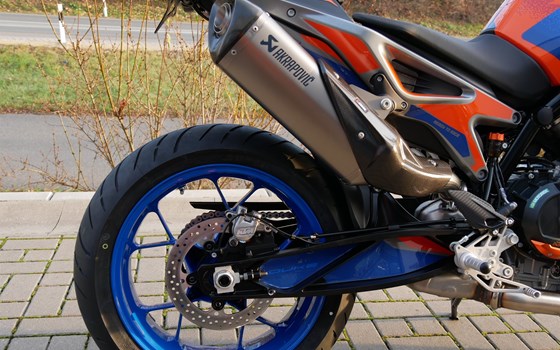 Umgebautes Motorrad KTM 790 Duke von motoroox GmbH - Bild 10 Umgebautes Motorrad KTM 790 Duke von motoroox GmbH - Bild 10