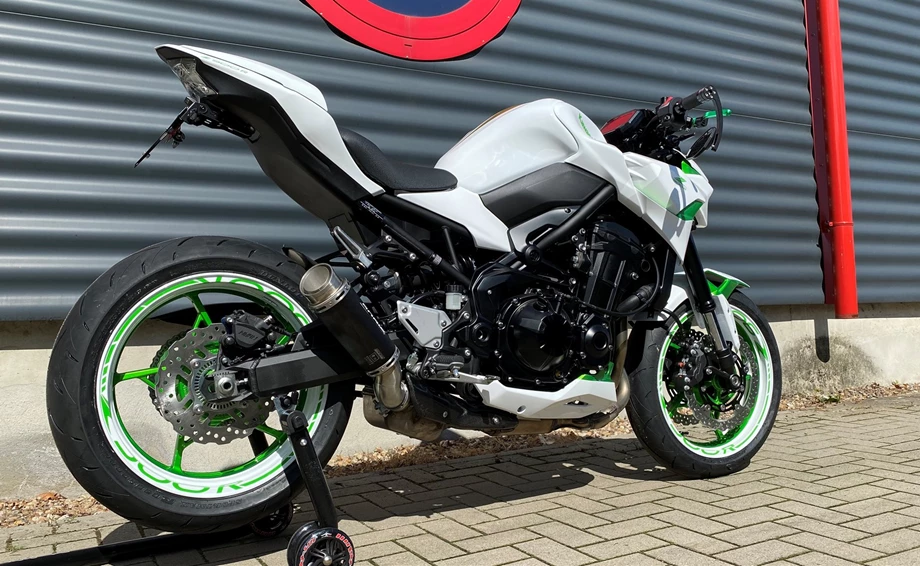 Umbgebautes Motorrad Kawasaki Z900 Bild 6: Umbgebautes Motorrad Kawasaki Z900