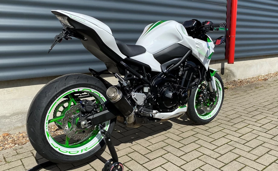 Umbgebautes Motorrad Kawasaki Z900 Bild 7: Umbgebautes Motorrad Kawasaki Z900