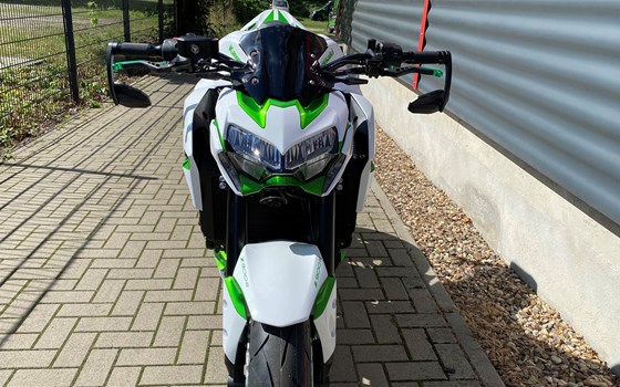 Umgebautes Motorrad Kawasaki Z900 von BikerWorld Rosenow - Bild 8 Umgebautes Motorrad Kawasaki Z900 von BikerWorld Rosenow - Bild 8