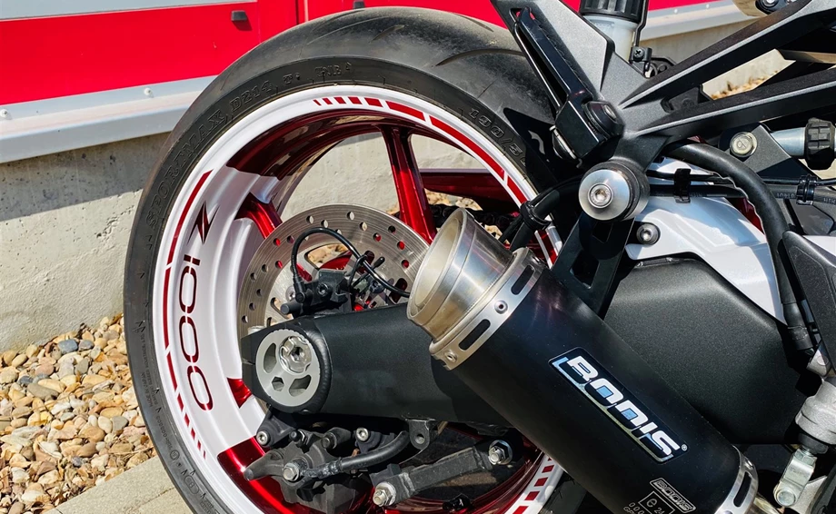 Umbgebautes Motorrad Kawasaki Z1000 Bild 7: Umbgebautes Motorrad Kawasaki Z1000