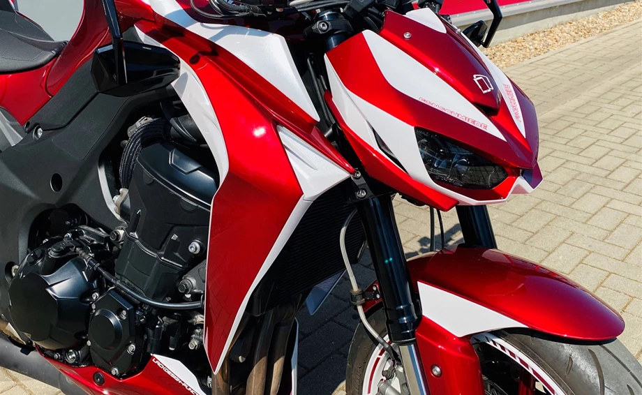 Umbgebautes Motorrad Kawasaki Z1000 Bild 1: Umbgebautes Motorrad Kawasaki Z1000