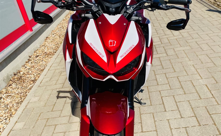 Umbgebautes Motorrad Kawasaki Z1000 Bild 8: Umbgebautes Motorrad Kawasaki Z1000