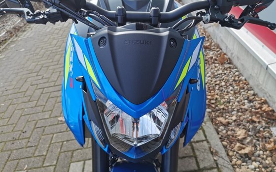 Umgebautes Motorrad Suzuki GSX-S750 von BikerWorld Rosenow - Bild 7 Umgebautes Motorrad Suzuki GSX-S750 von BikerWorld Rosenow - Bild 7