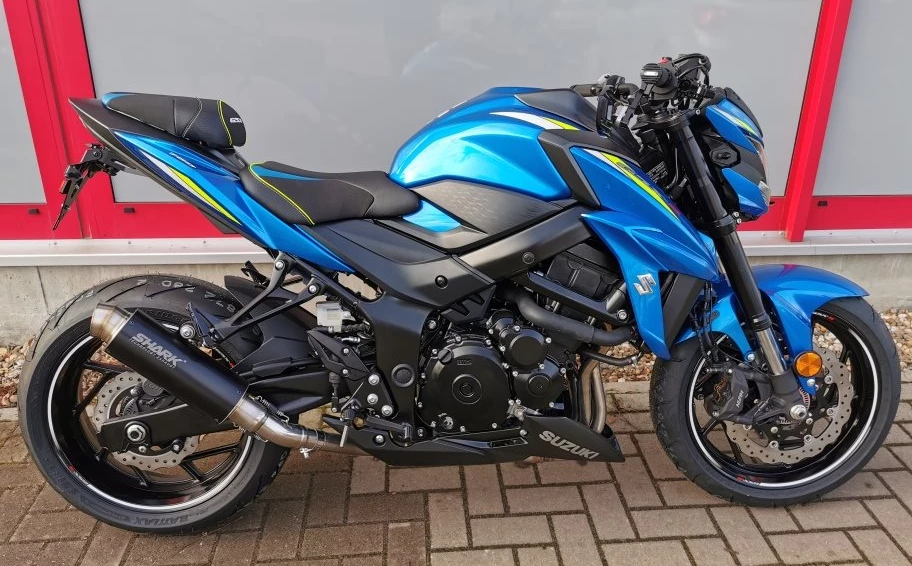 Umbgebautes Motorrad Suzuki GSX-S750 Bild 9: Umbgebautes Motorrad Suzuki GSX-S750