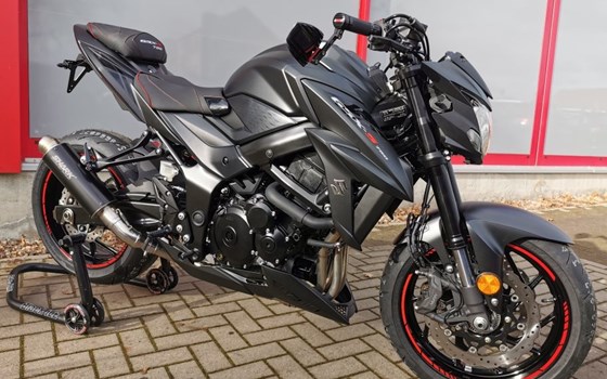 Umgebautes Motorrad Suzuki GSX-S750 von BikerWorld Rosenow - Bild 8 Umgebautes Motorrad Suzuki GSX-S750 von BikerWorld Rosenow - Bild 8