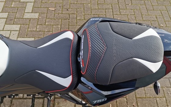 Umgebautes Motorrad Suzuki GSX-S750 von BikerWorld Rosenow - Bild 13 Umgebautes Motorrad Suzuki GSX-S750 von BikerWorld Rosenow - Bild 13