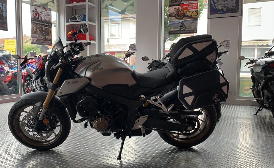 Umbgebautes Motorrad Honda CB650R Bild 4: Umbgebautes Motorrad Honda CB650R