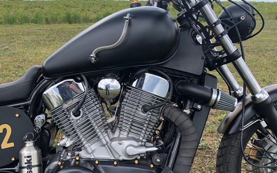 Umgebautes Motorrad Kawasaki VN 1500 Vulcan von BLACK BIKE CRAFTRÄDER - Bild 16 Umgebautes Motorrad Kawasaki VN 1500 Vulcan von BLACK BIKE CRAFTRÄDER - Bild 16