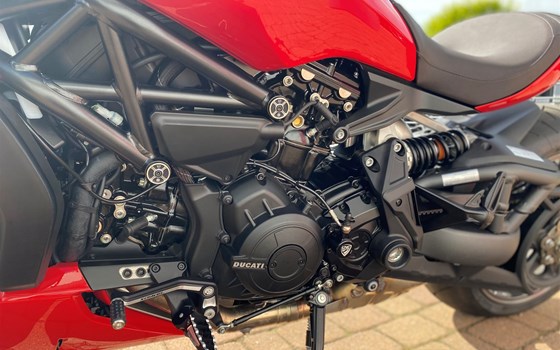 Umgebautes Motorrad Ducati XDiavel von Claus Carstens Zweiradhandel - Bild 11