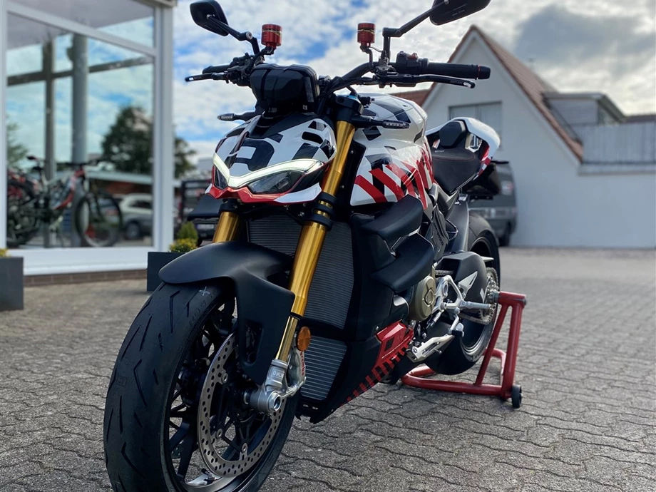 Rebuilt motorbike Ducati Streetfighter V4 S Bild 15: Rebuilt motorbike Ducati Streetfighter V4 S