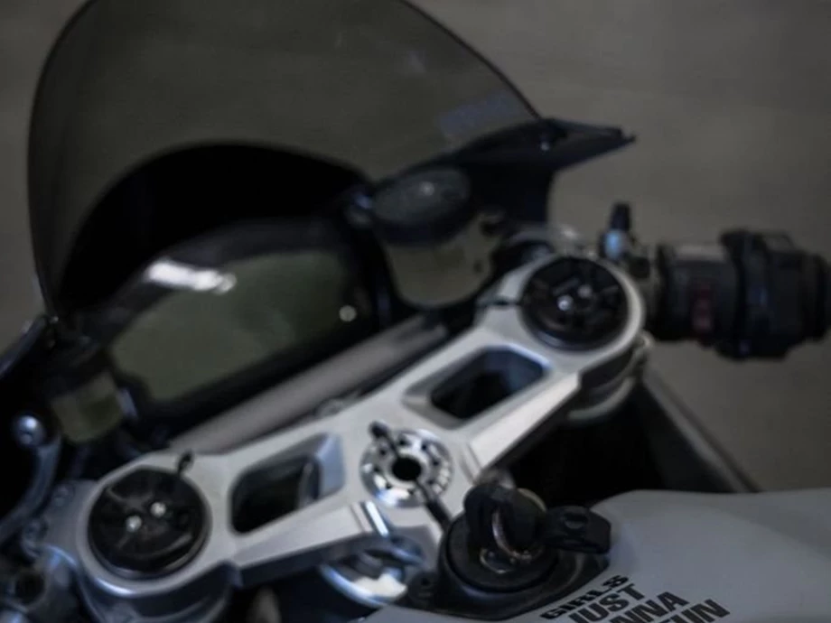 Rebuilt motorbike Ducati 899 Panigale Bild 3: Rebuilt motorbike Ducati 899 Panigale