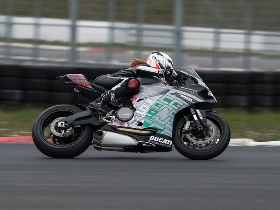 Rebuilt motorbike Ducati 899 Panigale Bild 2: Rebuilt motorbike Ducati 899 Panigale