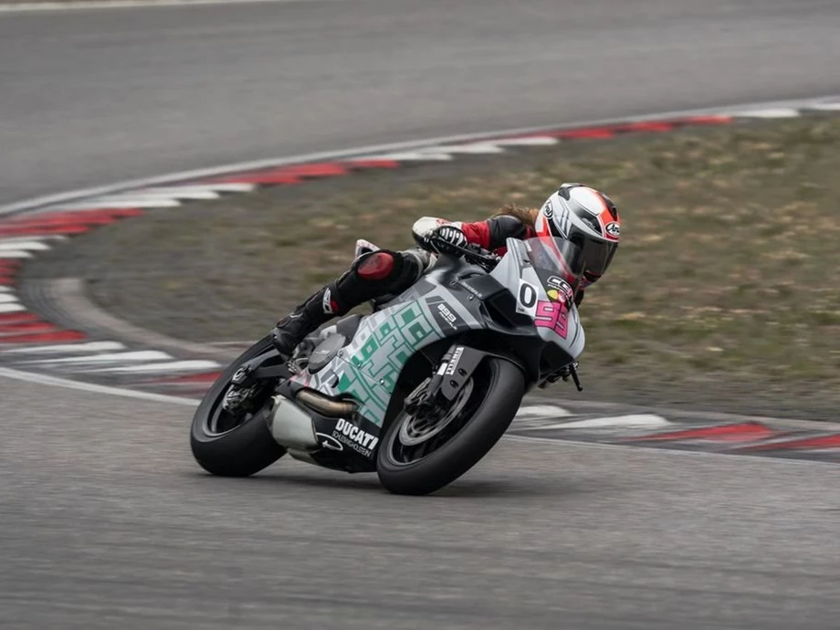 Rebuilt motorbike Ducati 899 Panigale Bild 4: Rebuilt motorbike Ducati 899 Panigale