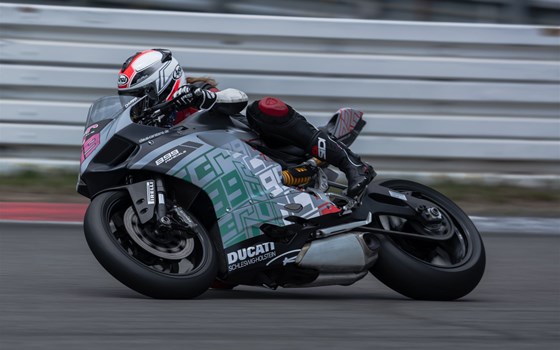 Umgebautes Motorrad Ducati 899 Panigale von Claus Carstens Zweiradhandel - Bild 5 Umgebautes Motorrad Ducati 899 Panigale von Claus Carstens Zweiradhandel - Bild 5