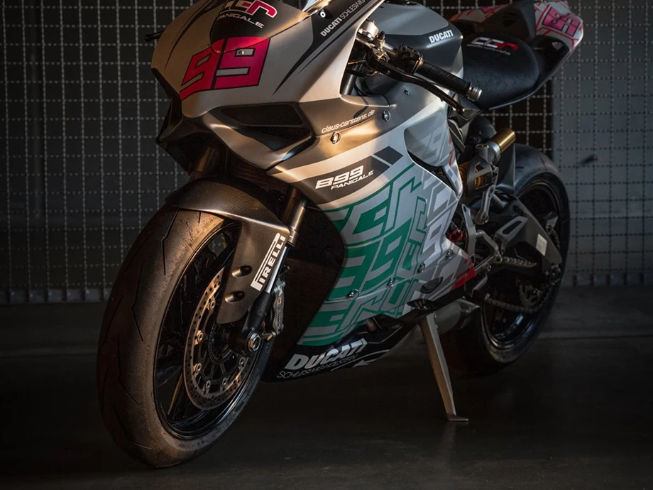 Rebuilt motorbike Ducati 899 Panigale Bild 1: Rebuilt motorbike Ducati 899 Panigale
