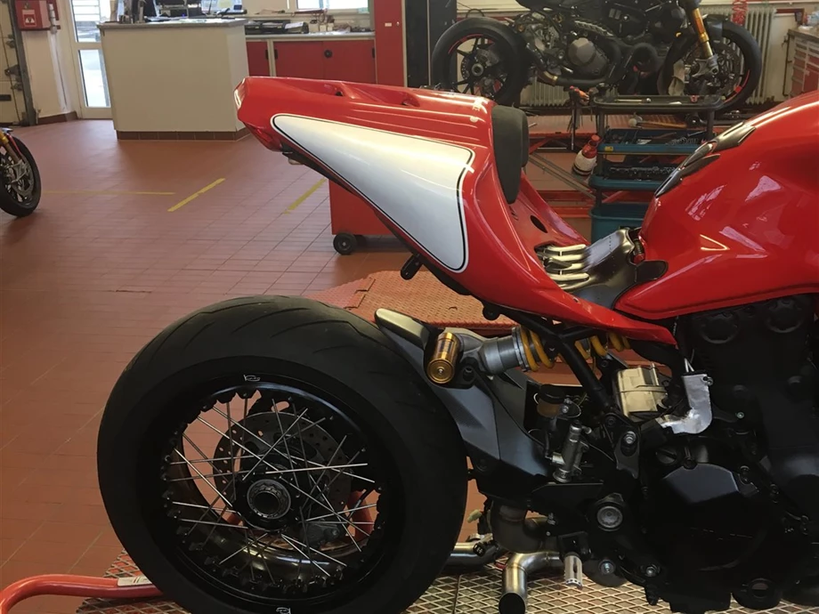 Rebuilt motorbike Ducati Monster 1200 Bild 16: Rebuilt motorbike Ducati Monster 1200