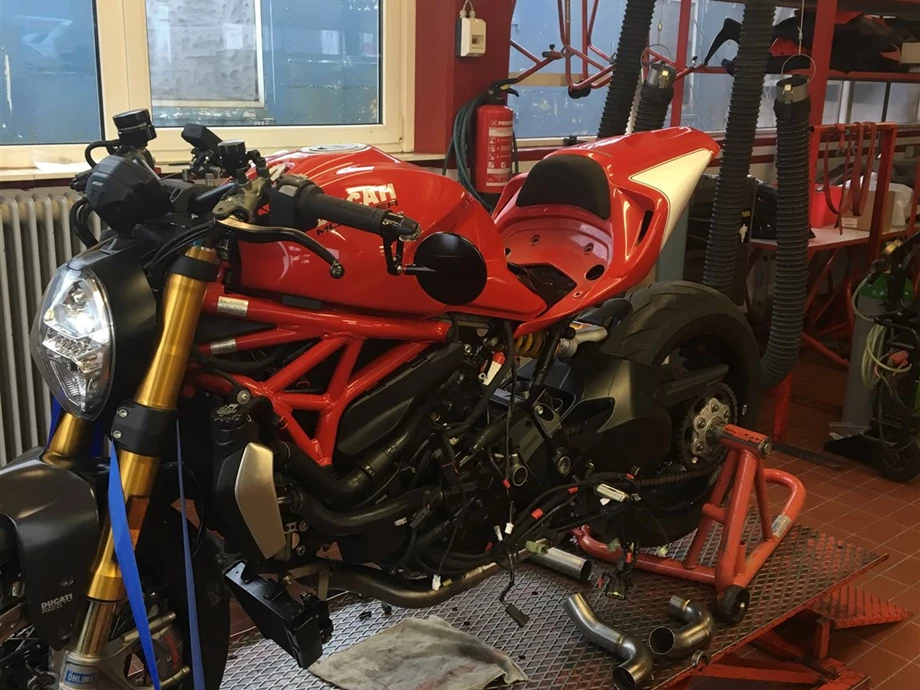 Rebuilt motorbike Ducati Monster 1200 Bild 17: Rebuilt motorbike Ducati Monster 1200