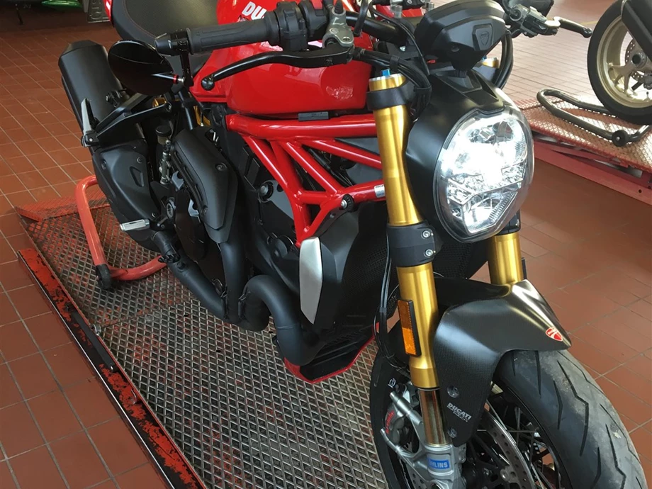 Rebuilt motorbike Ducati Monster 1200 Bild 5: Rebuilt motorbike Ducati Monster 1200