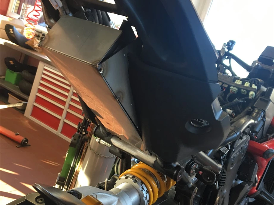 Rebuilt motorbike Ducati Monster 1200 Bild 9: Rebuilt motorbike Ducati Monster 1200