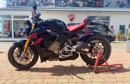 Ducati Streetfighter V4 S Custom Bike