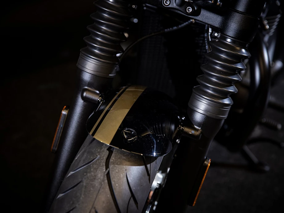 Umbgebautes Motorrad Triumph Bonneville Bobber Black Bild 12: Umbgebautes Motorrad Triumph Bonneville Bobber Black