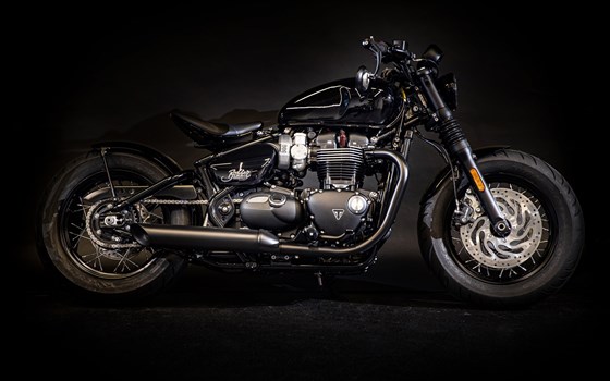 Umgebautes Motorrad Triumph Bonneville Bobber Black von Triumph Emsland - Hertrampf Racing - Bild 15 Umgebautes Motorrad Triumph Bonneville Bobber Black von Triumph Emsland - Hertrampf Racing - Bild 15