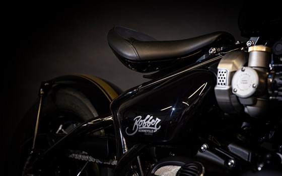 Umgebautes Motorrad Triumph Bonneville Bobber Black von Triumph Emsland - Hertrampf Racing - Bild 24 Umgebautes Motorrad Triumph Bonneville Bobber Black von Triumph Emsland - Hertrampf Racing - Bild 24