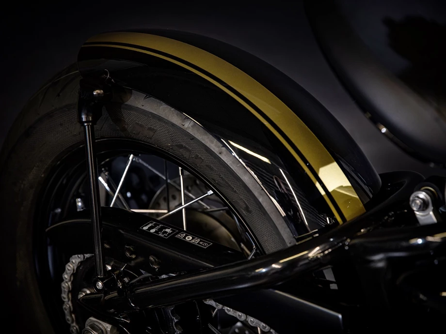 Umbgebautes Motorrad Triumph Bonneville Bobber Black Bild 7: Umbgebautes Motorrad Triumph Bonneville Bobber Black