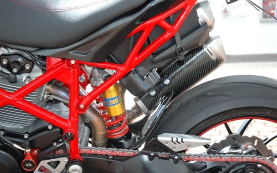 Umgebautes Motorrad Ducati Hypermotard 1100 Evo SP von Claus Carstens Zweiradhandel - Bild 11 Umgebautes Motorrad Ducati Hypermotard 1100 Evo SP von Claus Carstens Zweiradhandel - Bild 11