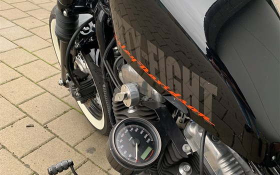 Umgebautes Motorrad Harley-Davidson Sportster XL 1200X Forty-Eight von BLACK BIKE CRAFTRÄDER - Bild 12 Umgebautes Motorrad Harley-Davidson Sportster XL 1200X Forty-Eight von BLACK BIKE CRAFTRÄDER - Bild 12