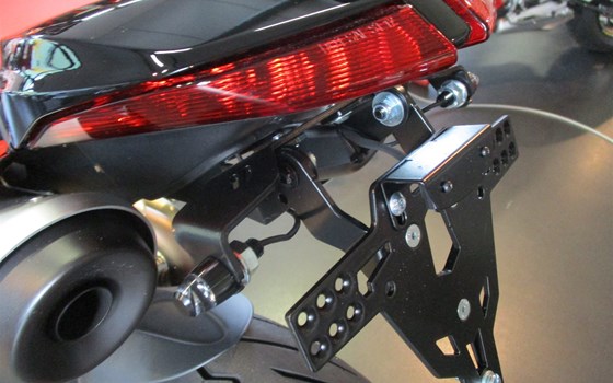 Umgebautes Motorrad Ducati Hypermotard 950 RVE von Team Wahlers GmbH - Bild 13 Umgebautes Motorrad Ducati Hypermotard 950 RVE von Team Wahlers GmbH - Bild 13