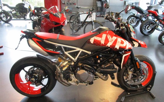 Umgebautes Motorrad Ducati Hypermotard 950 RVE von Team Wahlers GmbH - Bild 2 Umgebautes Motorrad Ducati Hypermotard 950 RVE von Team Wahlers GmbH - Bild 2