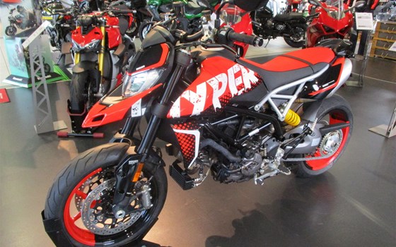Umgebautes Motorrad Ducati Hypermotard 950 RVE von Team Wahlers GmbH - Bild 5 Umgebautes Motorrad Ducati Hypermotard 950 RVE von Team Wahlers GmbH - Bild 5