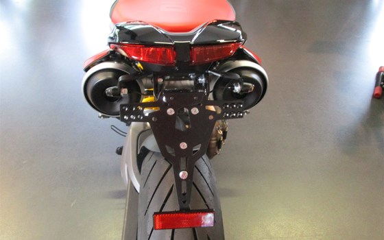 Umgebautes Motorrad Ducati Hypermotard 950 RVE von Team Wahlers GmbH - Bild 9 Umgebautes Motorrad Ducati Hypermotard 950 RVE von Team Wahlers GmbH - Bild 9