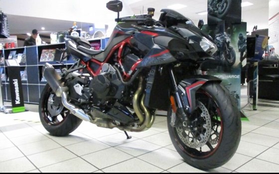 Umgebautes Motorrad Kawasaki Z H2 von Team Wahlers GmbH - Bild 1 Umgebautes Motorrad Kawasaki Z H2 von Team Wahlers GmbH - Bild 1