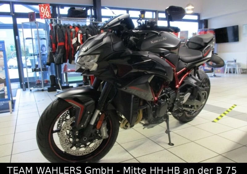 Umbgebautes Motorrad Kawasaki Z H2 Bild 2: Umbgebautes Motorrad Kawasaki Z H2