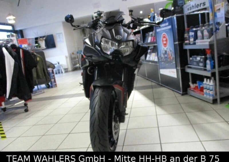 Umbgebautes Motorrad Kawasaki Z H2 Bild 8: Umbgebautes Motorrad Kawasaki Z H2