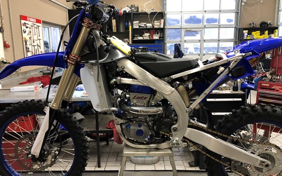 Umgebautes Motorrad Yamaha YZ450F von Lutz-Motorsport - Bild 10 Umgebautes Motorrad Yamaha YZ450F von Lutz-Motorsport - Bild 10