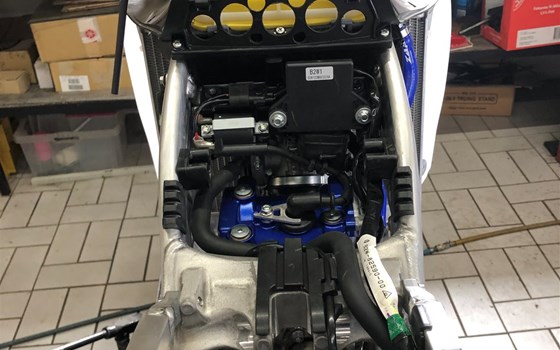 Umgebautes Motorrad Yamaha YZ450F von Lutz-Motorsport - Bild 9 Umgebautes Motorrad Yamaha YZ450F von Lutz-Motorsport - Bild 9