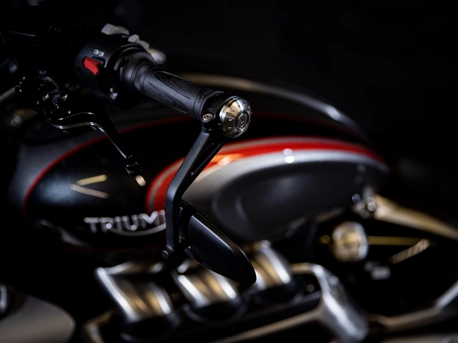 Umbgebautes Motorrad Triumph Rocket 3 GT Bild 19: Umbgebautes Motorrad Triumph Rocket 3 GT