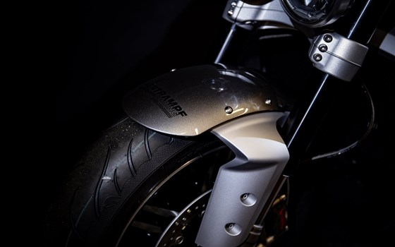 Umgebautes Motorrad Triumph Rocket 3 GT von Triumph Emsland - Hertrampf Racing - Bild 5 Umgebautes Motorrad Triumph Rocket 3 GT von Triumph Emsland - Hertrampf Racing - Bild 5