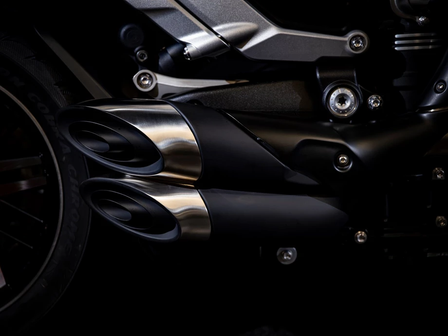 Umbgebautes Motorrad Triumph Rocket 3 GT Bild 9: Umbgebautes Motorrad Triumph Rocket 3 GT